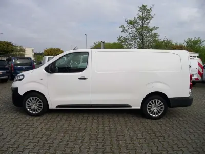Używany Opel Vivaro Edition 122 KM (89 kW) 2021 Biały Minivan