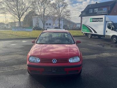 Rot Gebraucht 2003 VW Golf IV Kleinwagen | 1.300 € (Fairer Preis)