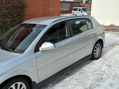 Gebraucht Opel Signum 155 PS (114 kW) 2004 Silber Kleinwagen