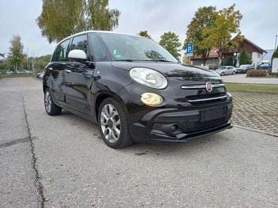 Schwarz Gebraucht 2017 Fiat 500L Pop Star Van / Kleinbus | 9.900 € (Fairer Preis)