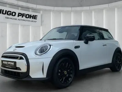 Gebraucht Mini Cooper SE Classic 135 kW (184 PS) 2023 Weiss Kleinwagen