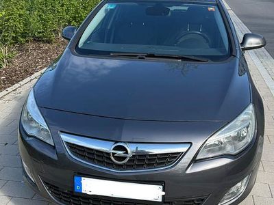Usata Opel Astra Design Edition 160 CV (117 kW) 2011 Grigio Berlina
