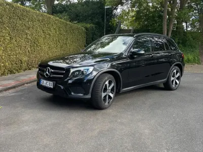 Używany Mercedes GLC250 Exclusive 204 KM (150 kW) 2016 Czarny SUV