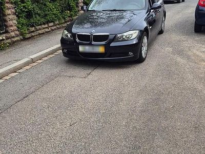 Usata BMW 318 143 CV (105 kW) 2007 Nero Berlina