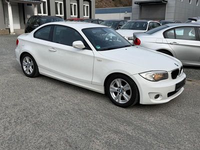Gebraucht BMW 118 Coupé Advantage 143 PS (105 kW) 2011 Weiß Coupé