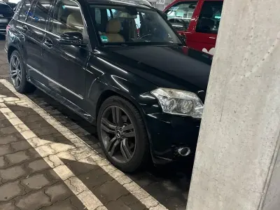 Gebraucht Mercedes 220 150 PS (110 kW) 2009 Schwarz Kleinwagen