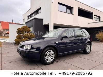 Blau Gebraucht 2002 VW Golf Limousine | 3.950 € (Etwas zu teuer)