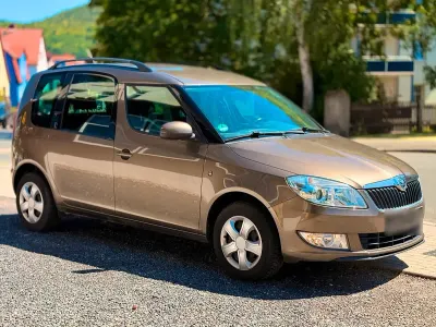 Gebraucht Skoda Roomster 86 PS (63 kW) 2014 Braun Van / Kleinbus