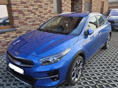 Gebraucht Kia XCeed Vision 140 PS (102 kW) 2020 Blau SUV