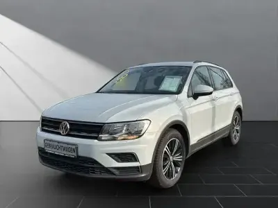 Używany VW Tiguan Trendline 125 KM (91 kW) 2018 Srebrny SUV