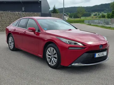 Gebraucht Toyota Mirai Executive 182 PS (133 kW) 2021 Emotional red 2 Limousine