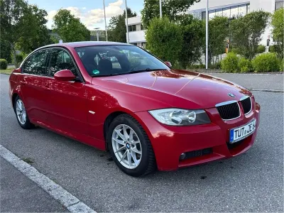 Gebraucht BMW 318 M Sport 129 PS (94 kW) 2008 Rot Limousine