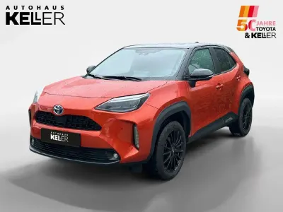 Gebraucht Toyota Yaris Cross Edition 116 PS (85 kW) 2023 Infernoorangemetallic SUV