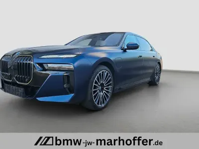Gebraucht BMW 750e Comfort Edition 313 PS (230 kW) 2025 Blau Limousine