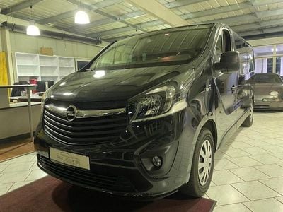 Schwarz Gebraucht 2018 Opel Vivaro Van / Kleinbus | 15.650 € (Teuer)