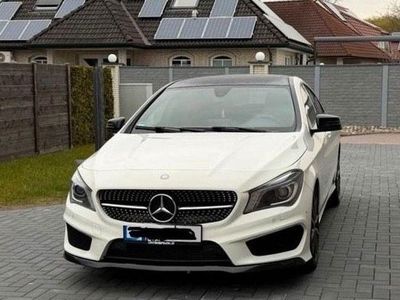 Usata Mercedes 200 136 CV (100 kW) 2015 Bianco Berlina