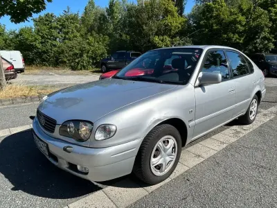 Gebraucht Toyota Corolla Sol 110 PS (80 kW) 2001 Silber Limousine