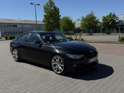 Gebraucht BMW 316 116 PS (85 kW) 2012 Schwarz Kombi