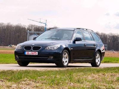 Gebraucht BMW 520 Sport Line 177 PS (130 kW) 2009 Blau Kombi