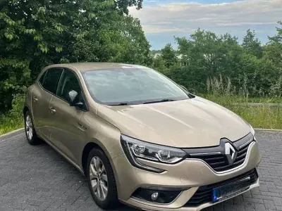 Gebraucht Renault Mégane LIMITED 97 PS (71 kW) 2018 Braun Limousine