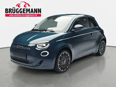 Neu Fiat 500e La Prima 86 kW (118 PS) 2026 Ozean grün Kleinwagen
