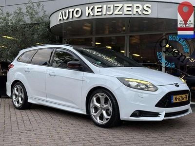 Usata Ford Focus ST 250 CV (183 kW) 2013 Bianco Station wagon