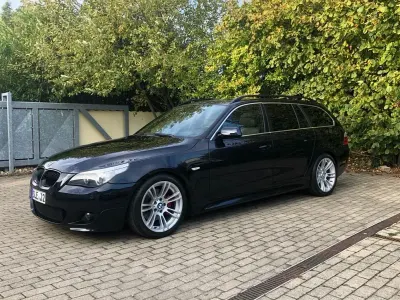 Gebraucht BMW 530 M Sport 235 PS (172 kW) 2007 Schwarz Kombi