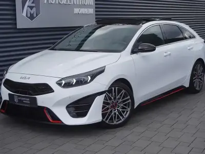 Gebraucht Kia ProCeed GT GT 204 PS (150 kW) 2022 Sonderlackierung deluxeweiß metallic Kleinwagen