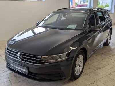 Gebraucht VW Passat Basis 150 PS (110 kW) 2021 Grau Kombi