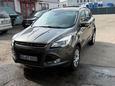 Gebraucht Ford Kuga Titanium 150 PS (110 kW) 2016 Grau SUV