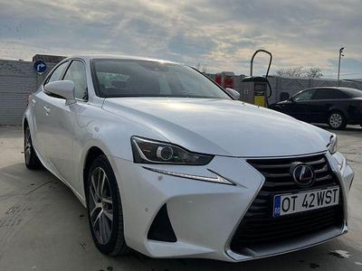 Gebraucht Lexus IS300 223 PS (164 kW) 2019 Weiß Limousine