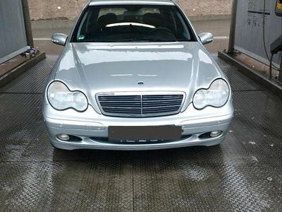 Mercedes C180
