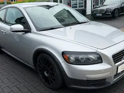 Gebraucht Volvo C30 Kinetic 125 PS (91 kW) 2008 Silber Kleinwagen
