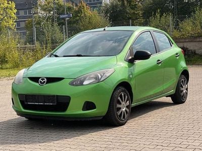 Gebraucht Mazda 2 Independence 75 PS (55 kW) 2009 Grün Limousine