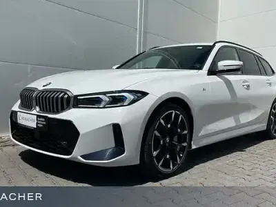Gebraucht BMW 330 M Sport 245 PS (180 kW) 2025 Alpinweiß uni Kombi