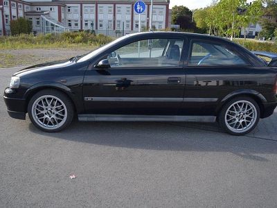 Gebraucht Opel Astra OPC 160 PS (117 kW) 2000 Schwarz Limousine