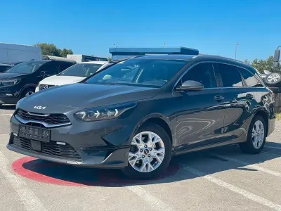 Gebraucht Kia Ceed 160 PS (117 kW) 2023 Grau Kleinwagen