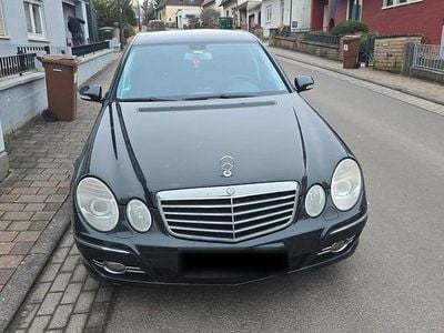 Gebraucht Mercedes E300 Avantgarde 211 PS (155 kW) 2008 Schwarz Limousine