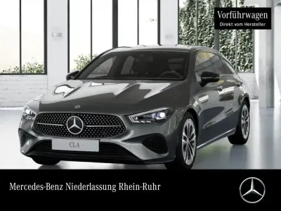 Gebraucht Mercedes CLA200 Shooting Brake Advanced 163 PS (119 kW) 2025 Grau Kombi