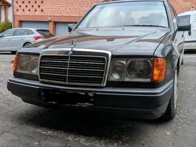 Gebraucht Mercedes C220 132 PS (97 kW) 1993 Grau Kombi