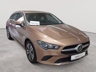 Gebraucht Mercedes CLA220 Shooting Brake Progressive 191 PS (140 kW) 2023 Roségold metallic Kombi