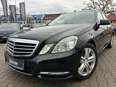 Gebraucht Mercedes E200 184 PS (135 kW) 2011 Schwarz Kombi
