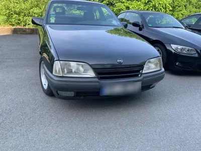 Gebraucht Opel Omega Edition 116 PS (85 kW) 1990 Schwarz Kombi