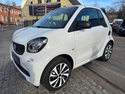 Second-hand Smart ForTwo Cabrio 71 CP (52 kW) 2019 Alb Cabrio