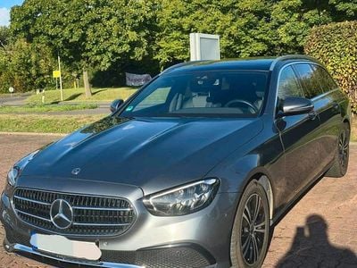 Mercedes E200