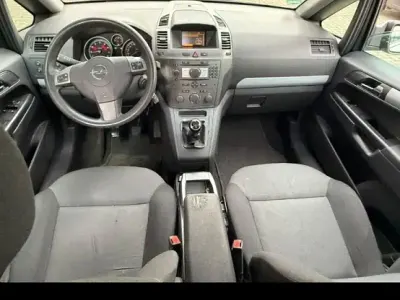 Gebraucht Opel Zafira 140 PS (102 kW) 2008 Silber Van / Kleinbus