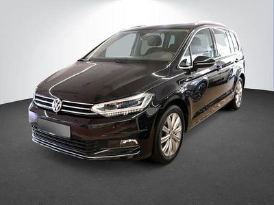 Second-hand VW Touran Highline 190 CP (139 kW) 2018 Negru Monovolum