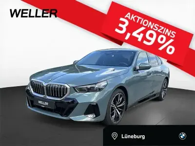 Gebraucht BMW 520 M Sport 197 PS (144 kW) 2025 Cape york grün (grün) Limousine