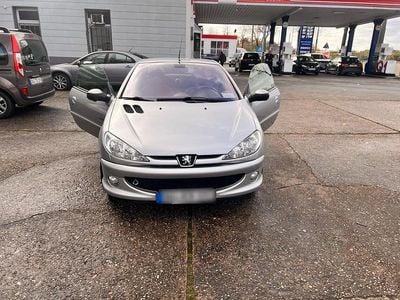 Second-hand Peugeot 206 CC 136 CP (100 kW) 2002 Argintiu Cabrio