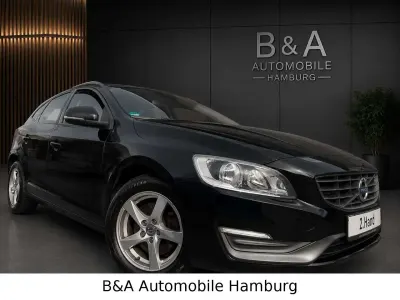 Gebraucht Volvo V60 Business Edition 136 PS (100 kW) 2014 Schwarz Kombi